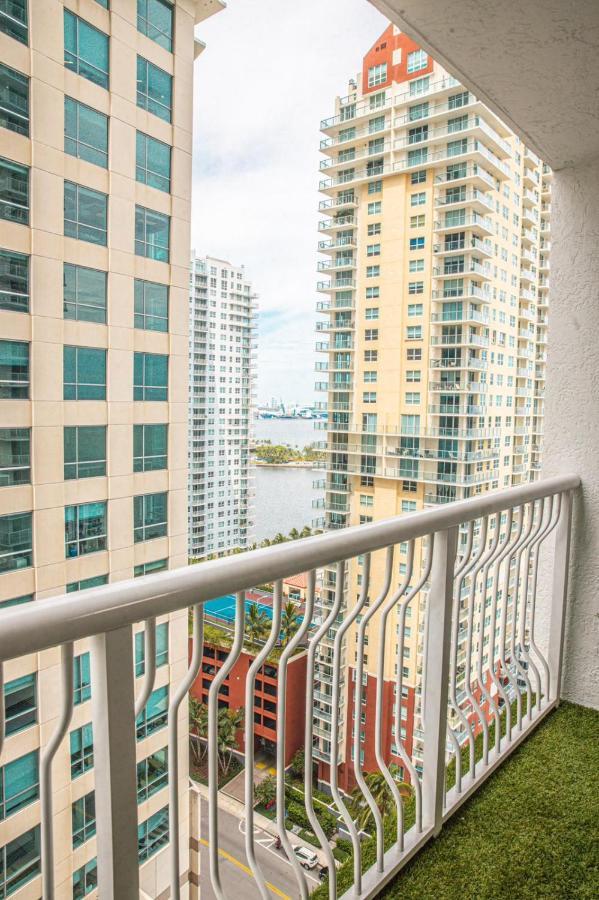 Modern And Luxurious Brickell Studio Miami Exterior photo